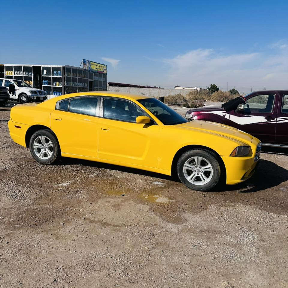 سلام عليكم جارجر مديل 13 منظومه غاز رقم بغداد تريد وكاله تريد تحويل ثاني يوم مصفره هيه ومرور خط شطره بغداد  حادث امريكه بابين خلفيات فقط بدون ارباك صبغه وعربانه واكسن وتخم تايرات جدد السعر 140 خاص لا تراسل اتصل وتدلل ‭0786 971 4482 ‬عنوان الشطره
