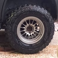 ويل ميثود وتخم تاير حجري للبيع 07712161342السعر700$وبيهن مجال