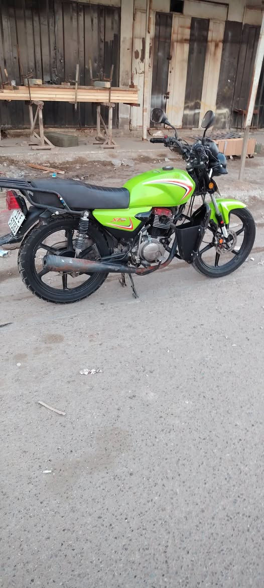 ***********
١٦٥٠ قفل قفل
