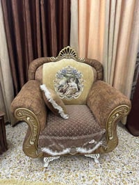 كنب • ١٣مقعد • عالفيس