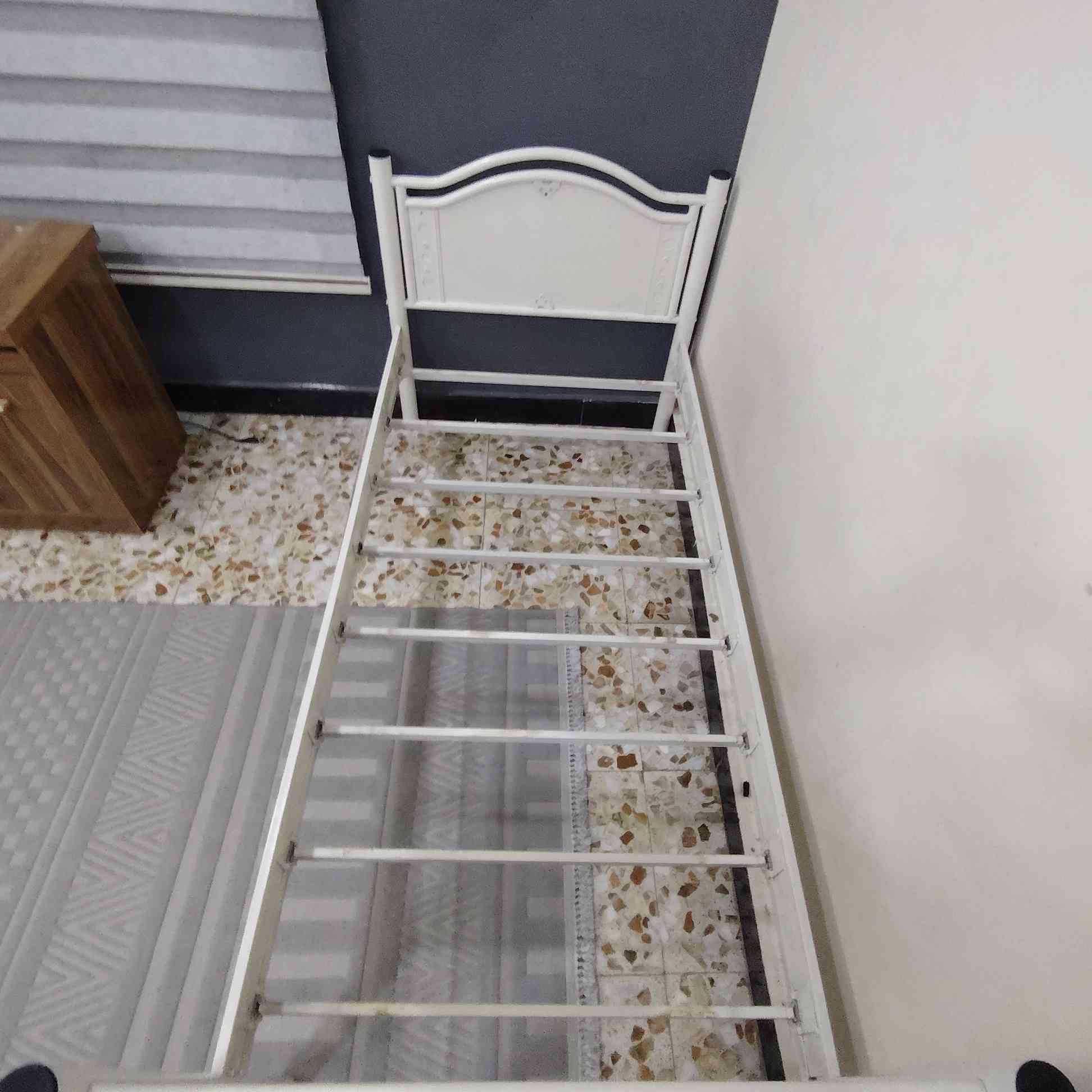 سلام عليكم 
عندي جربايتين ام النفر للبيع 
حجم 180×80
السعر الوحدة على 50 وتصير طابقين 
نظيفات جدا اي خدش ماكو استعمال بسيط 
للاستفسار ***********
               ***********
