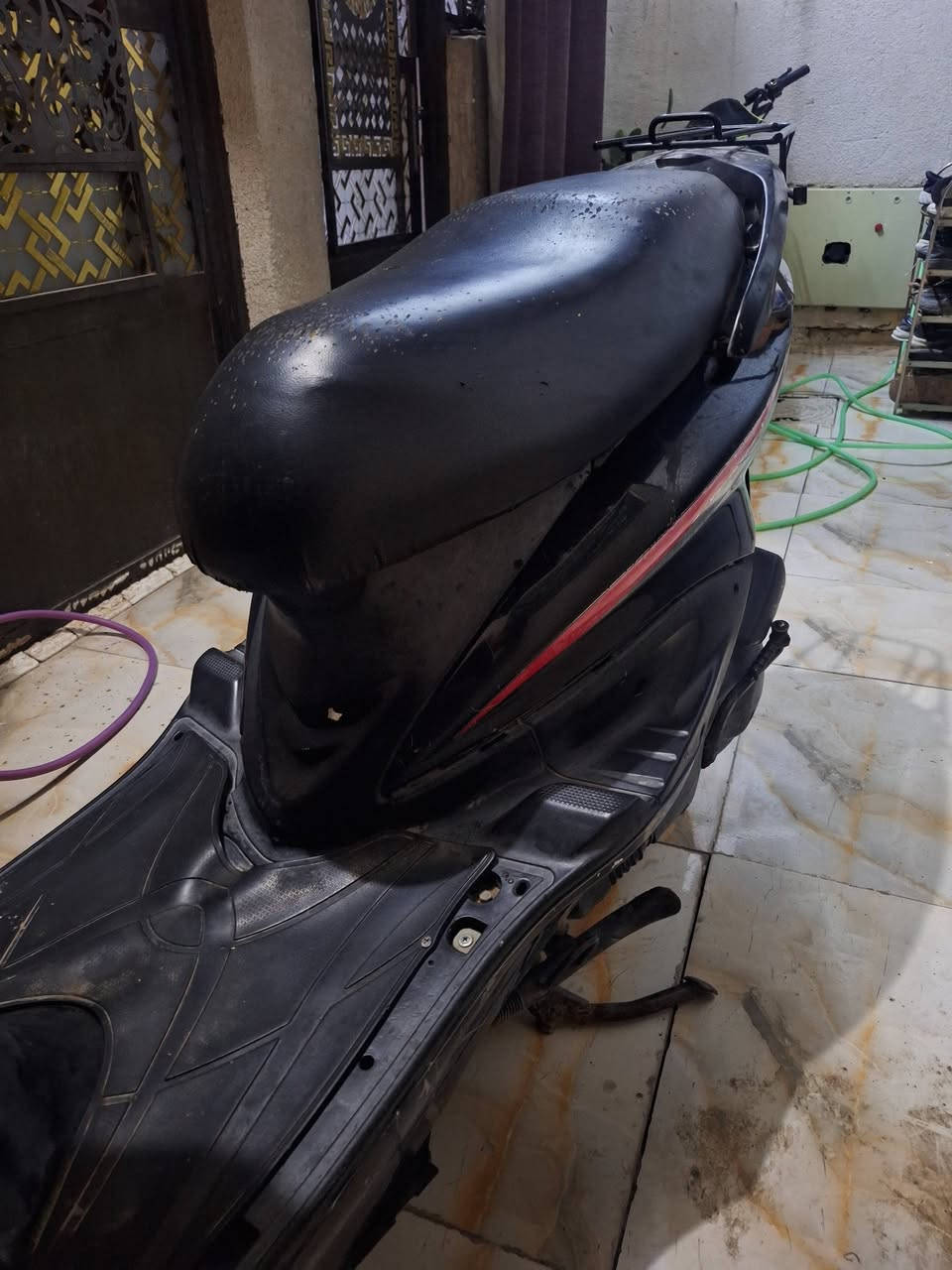 سلام عليكم دراجه سكنس نثيه نظيفه شغاله ١٤٠ كوري للبيع السعر ٥٠٠ مكاني بغداد نهايه حي اور الرقم ***********
