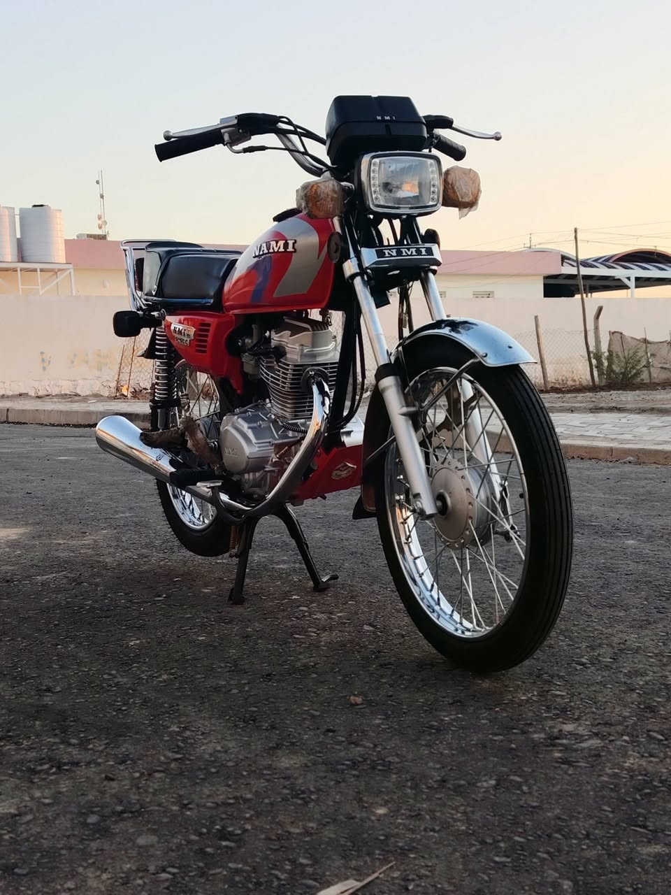 السلام عليكم دراجه سكنر للبيع صار لها اربعه اشهر من طلعت من الوكيل مكان العماره اتصل على هذا الرقم ***********
