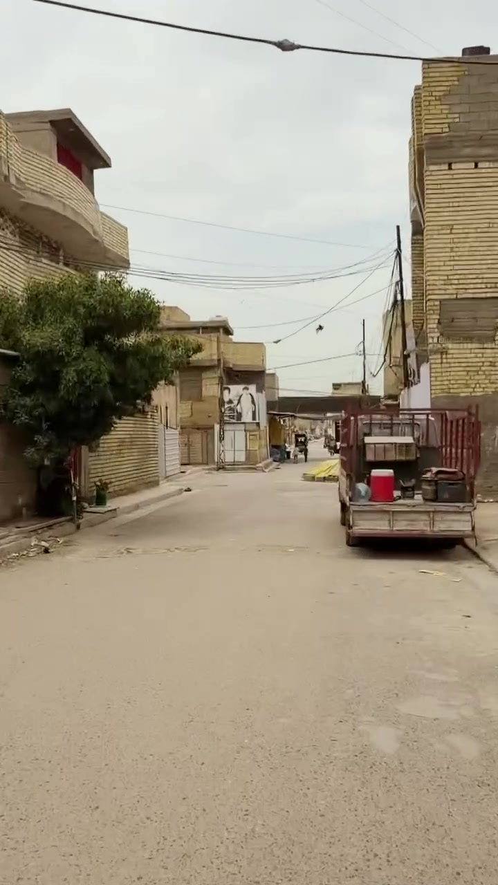 السلام عليكم
بيت للبيع في شارع مطعم سلام بيت ركن 

يحتوي على غرفتين غرفه ثانيه طابق ثاني منام وصاله وهول ومطبخ

حمامات عدد ثنين داخلي وخارجي البناء طابوك 

مساحة البيت 60متر

السعر اتصال على رقم 

‭0776 232 6272‬

***********
