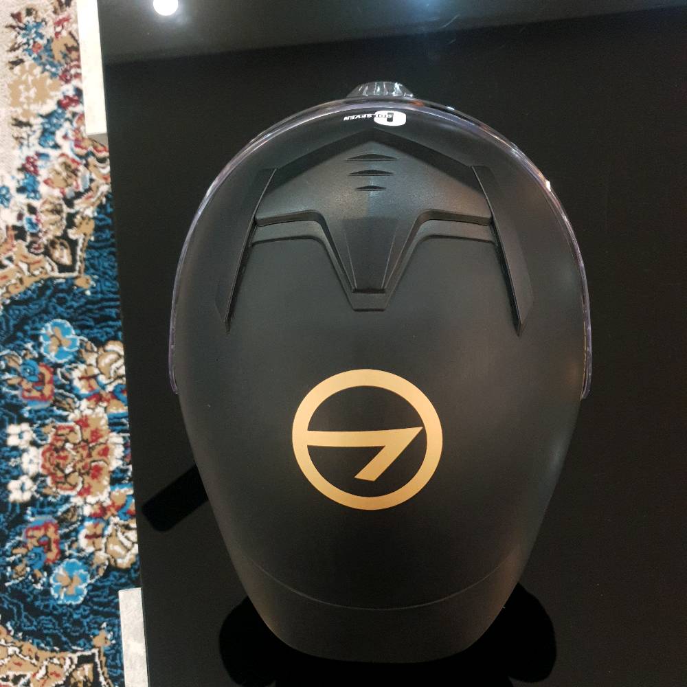 السـلـام عليكـ۾

خوذة دراجة LYCOOL Power 108 – COOL 
SEVEN
لون اسود طافي فك ثابت
جامه شفافة 
قياس M
الخوذة جديدة ونظيفة وبطانتها مريحه وبيها فتحات تهوية حقيقيات
حاصلة على شهادة DOT للأمان والسلامة
مكاني بغداد (حي اور) 