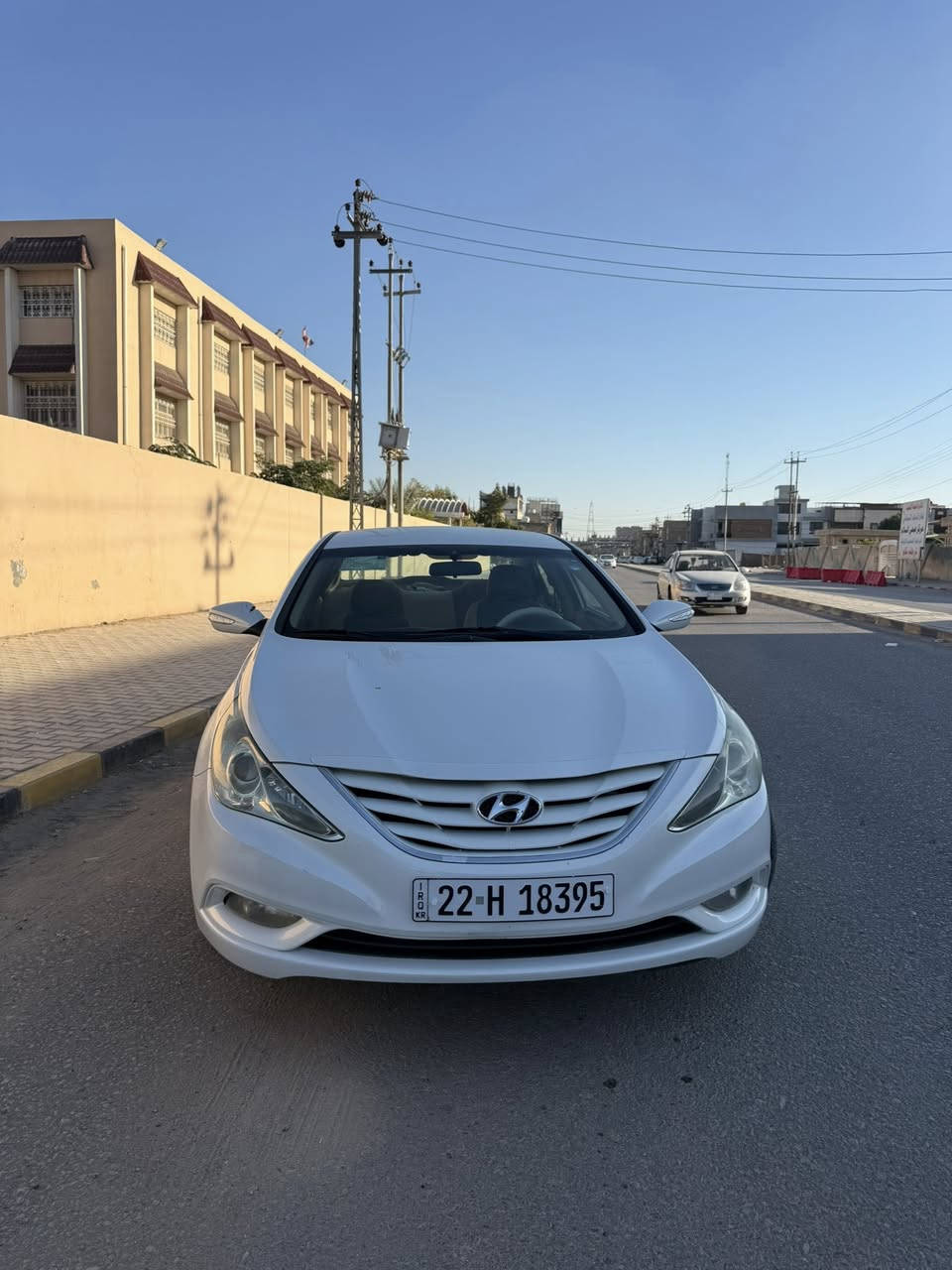 لبيع هيونداي سوناتا موديل 2011
🔹 محرك 2400
🔹 رقم أربيل دولي جديد – إنجليزي

السيارة مرتبة ونظيفة
✅ بيها مكانين بارد بالشاملغ الخلفي فقط
✅ كشرها من الخارج كلش حلو ونظيف
✅ غرفة السيارة من الداخل كلش نظيفة
✅ تبريد أمامي وخلفي (تبريدها ثلج)
✅ ويلكب
✅ السيارة جاهزة وما محتاجة شي

📍 مكان السيارة: النجف – حي الجامعة
🔍 تيجي تفحص وتشوف السيارة، بالخدمة

📞 للتواصل: ***********
