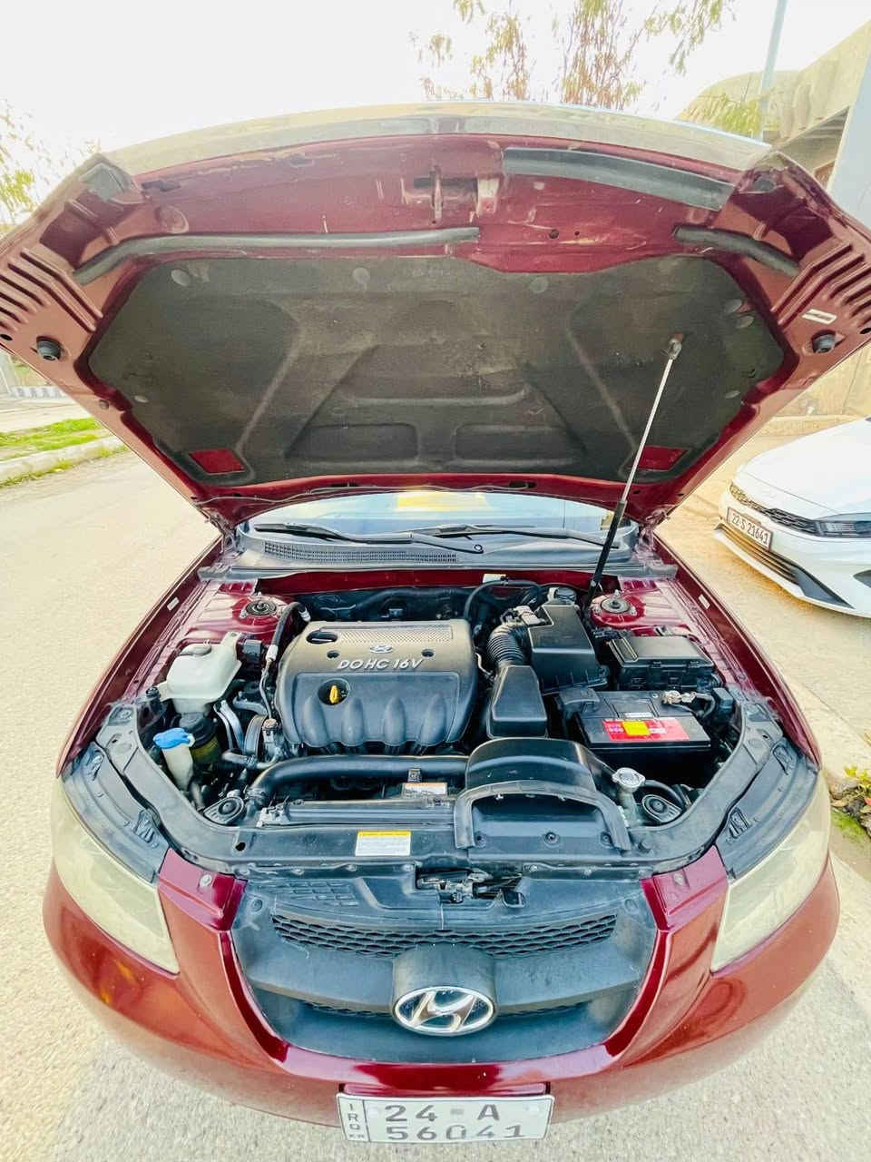 سوناتا 2008 محرك 2400
بدون صبغ أمريكي ضررها شبر بلجاملغ الخلفي اني الشرعي رقم دهوك 
محرك مامفتوح حساسات كلها شغاله
لايت زينول طخم محرك شرط (اتصل على راقم (***********)
