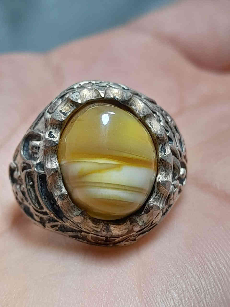 #ياالله
السلام عليكم ورحمة الله وبركاته 
نقدم لكم كل ماهو جديد ومميز 
متابعينا الكرام نقدم لكم خاتم فضه عيار 925 بحجر ( سليماني قديم ) صياغة  وجميلة بسعر (35) الف والتوصيل (  5 )   اقوى عرض تحطيم الاسعار  للحجز والاستفسار مراسلة الصفحه او الاتصال على الرقم يوجد واتساب ‎0774 784 6745 يوجد توصيل الى كافة محافظات العراق 🇮🇶 🇮🇶
