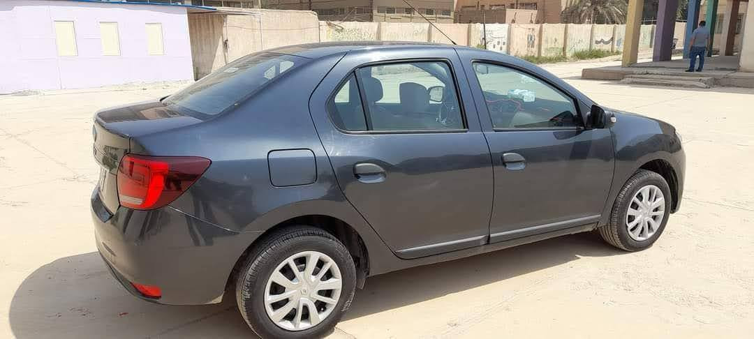 السلام عليكم ورحمة الله وبركاته عندي رينو سمبل موديل 2019بسمي رقم انكليزي دولي سنويو جديدة 2032تنتهي سيارة ماشية 111الف مكينة كير مكفولة سيارة بيهة صبغ بابين جهت سايق وجاملغ خلفي جهت سايق صدر جديد تايرات جدد باتري جديد شاشة تحكم شاشة كشنات جلد ومخمل تبريد ثلاج كهربائيات كلهة شغالة لايت ابيض بية فقط حساس ويل خلفي ودجة كير  بجم كبس، بلعافية على ياخذهة صار يومين من جدد سنوية يعني حتى هزة جديدة سعر 68وبيهة مجال شي جدا قليل
***********
