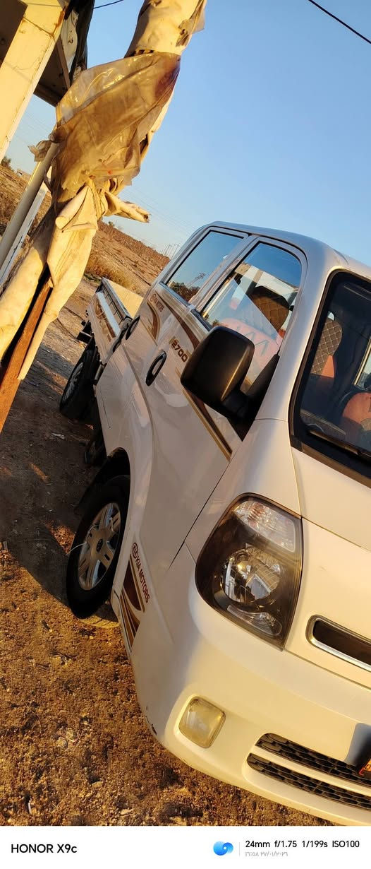 اخوان سلام عليكم كية دبل قمارة  رقم نينوى حديث   موديل 2013 حصت  كاز سنويه جديد  للبيع 
العنوان  موصل ناحية بعشيقة قرية  فاضلية اي استفسار اتصال على رقم  ***********
