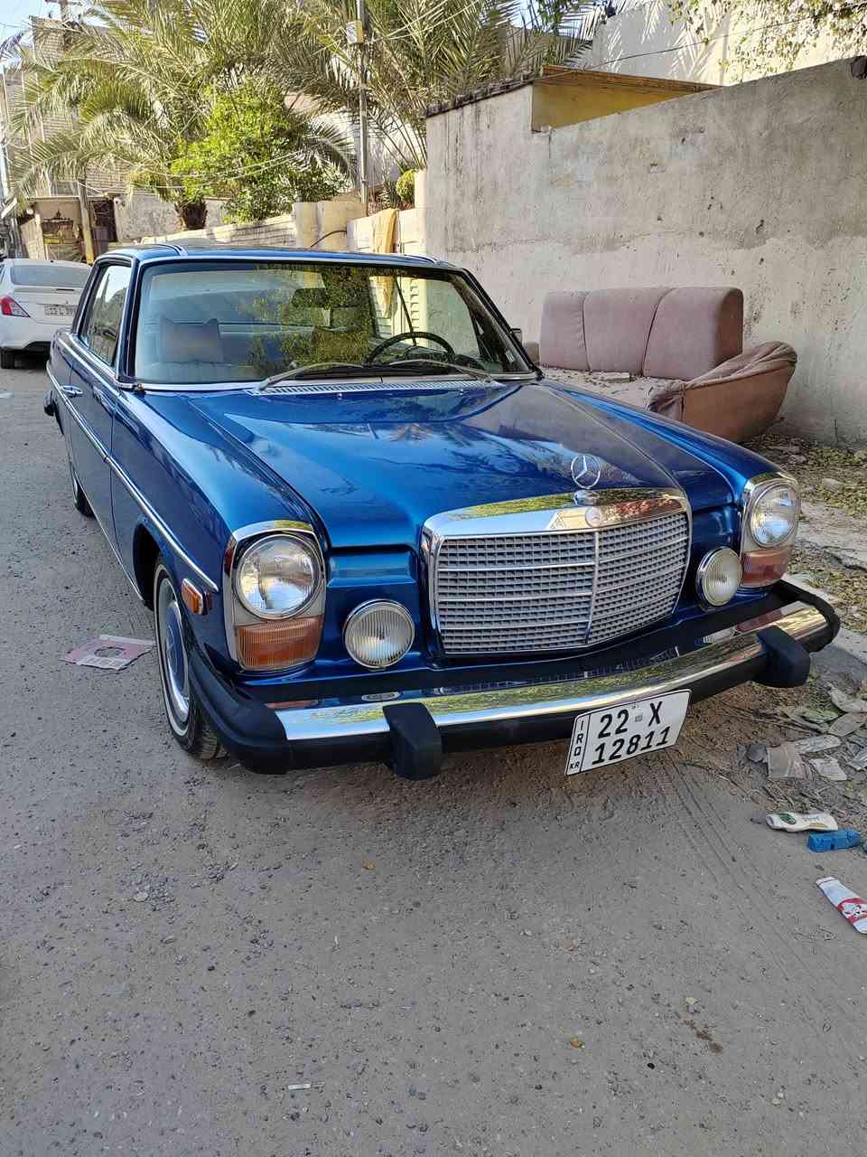 مارسدس ١٩٧٦ ماشية ٢٧ الف نظيفة وكاملة من كلشي. كلشي بيها شغال *********** بغداد حي اور
