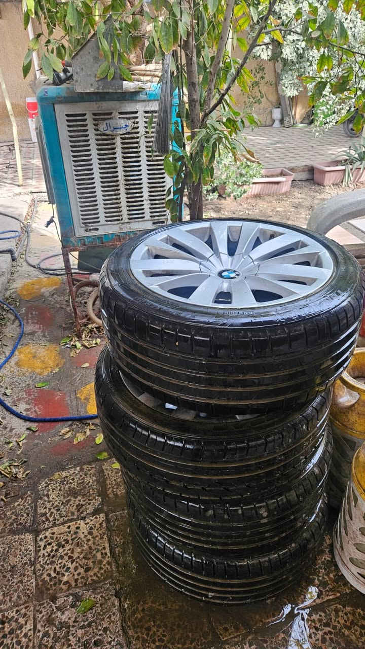 ويل بي ام  20 البيع
تو سايز
بدون فطر ولا عواج +تخم تاير جديد
‭0782 860 1742
