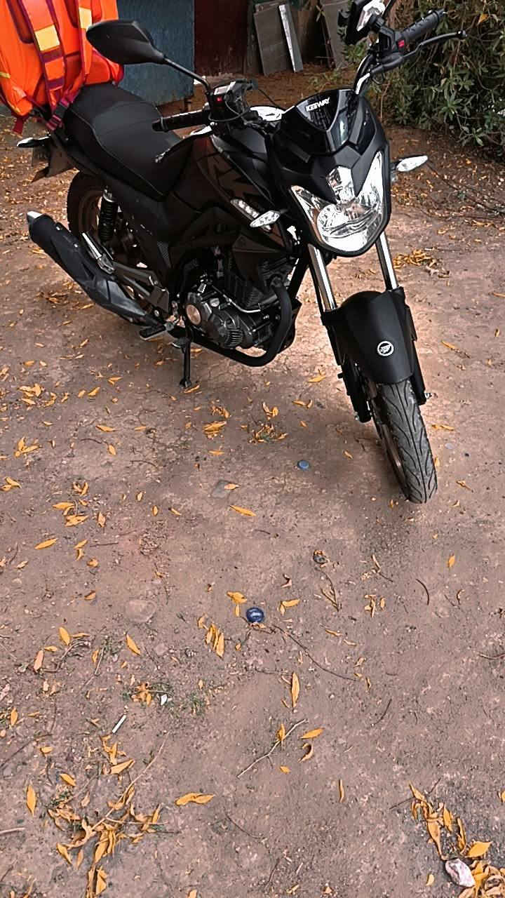 سلام عليكم دراجه RK 2024 بشهر ال 9 رقم اربيل انكليزي بأسم اخويه تريد تحويل ثاني يوم احولك تريد وكاله هم عادي  دراجه نضيفه مكينه مكفوله ممفتوحه ابد مبدل بس اكلجات بلشركه نفسها كهربائيات كلها كامله. نقصها دشبول وموجود بلشركه ب 65 باقي كله شغال..سعر 1850 ماكو هيج سعر بهيج موديل ومرقم  ونضيفه.. مكاني بغداد الدوره  ***********
