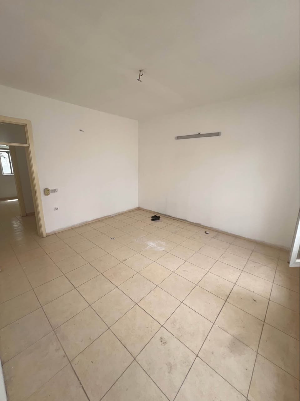 0750 298 7676
دارالبیع فی ئاشتی ١ مساحە ٢٥٠م
خانو بۆ فرۆشتن لە ئاشتی ١ ٢٥٠ م أربيل, العراق
