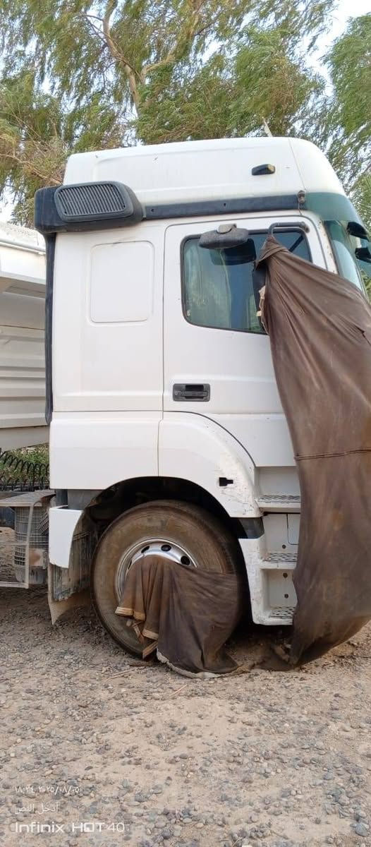 سلام عليكم تريله اكسور لبيع موديل 2003 قمار عاليه حجم 1843رقم سليمانيه تحويل مباشر مربوطه صهريج مكينه كير كله بشرط رقم هاتف *********** اسيا  ***********
