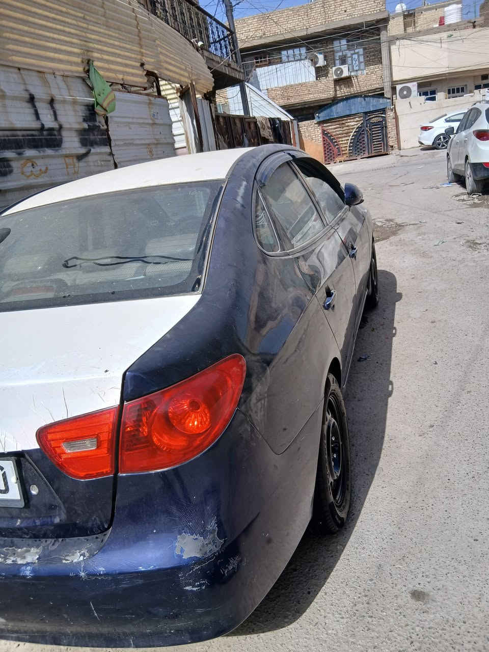 سلام عليكم سياره موديل ٨ السياره بسمي هية بيهة قطع صبغ اني ابيع احزام الرقم ديالى بكانهة  بغداد السياره جديده كير ومحرك صدر جديد كبل للشارع السعر ٨٥ وبيهة مجال الرقم ***********
