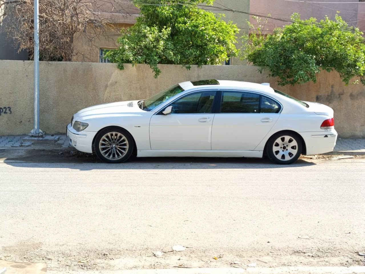 السلام عليكم ... BMW
730 ... مكينه 6V سلندر  المرغوبه طبعا ... سياره فول موصفات الاخير . واحد على واحد ... مكينه كير اكسل حداديه كفاله ... العنوان بغداد السعر 38 وبيها مجال .. غير متواجد على فيس  شراي يتصل 
***********
