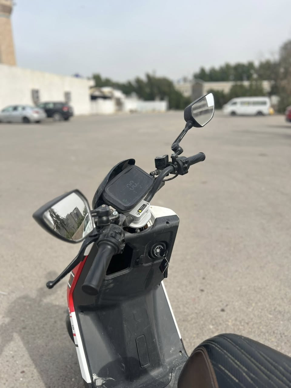 للبيع كاسحه كامله علا آخر حبايه كل نقص ما بيها دراجه 6 باتري كرافين 53 امبير توديك لكربله وترجع سرعتها 130 حقيقي جكات تتعله ووتتنصه مكاني بغداد العامريه ***********
