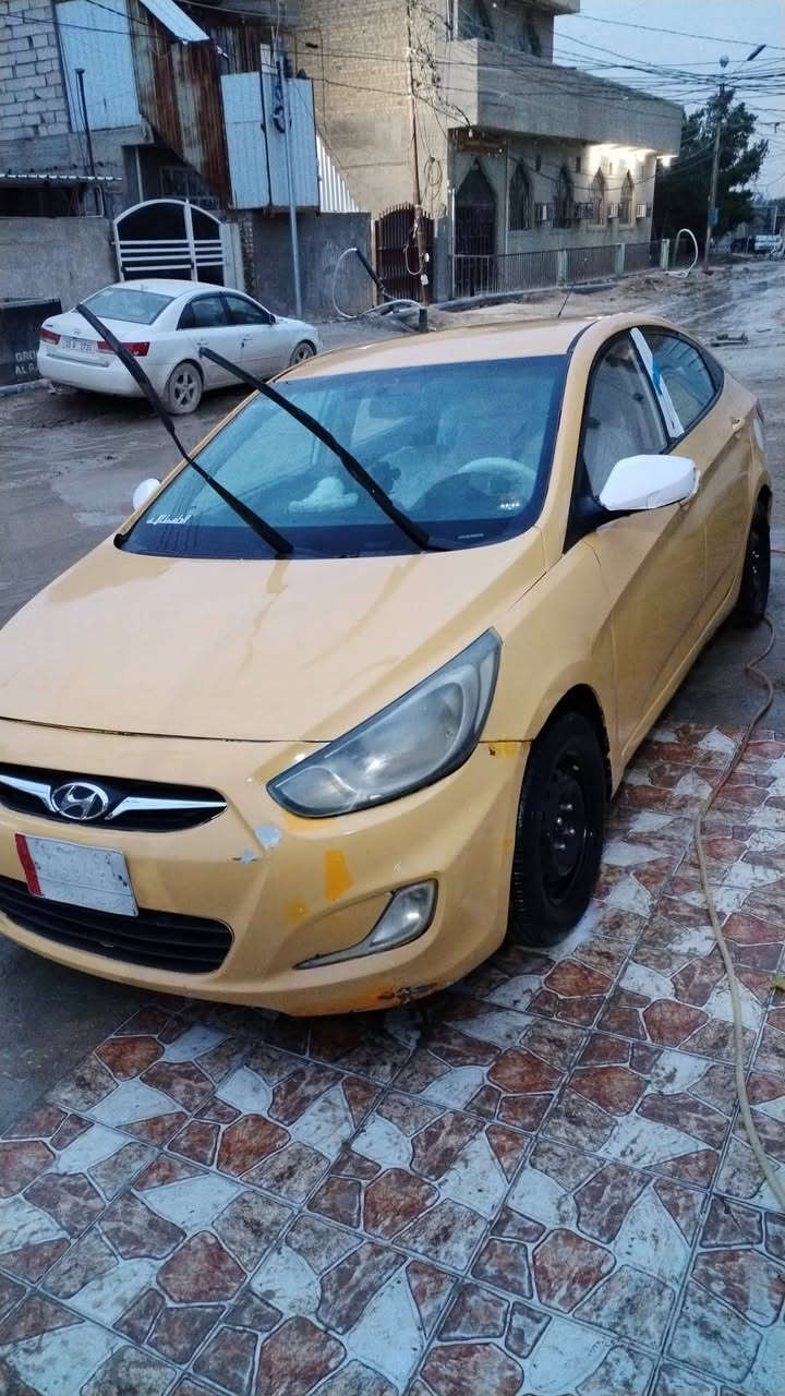 سلام عليكم اكسنت2012 خليجي كشر نضيف شوفت عينكم دواخل نضاف تخم تايرات جدد خير من الله سياره سعرها 75
***********
