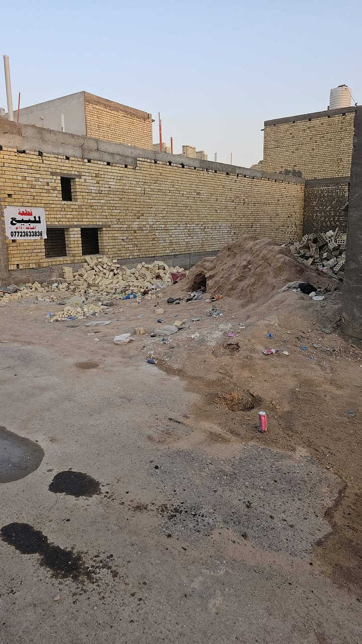 قطعة أرض للبيع في زراعي الامانة مساحة ١٥٠ متر كاملة 
الخدمات مجاري تبليط ...السعر ٦٢ مليون قرب الشيخ مناف للاستفسار ***********
