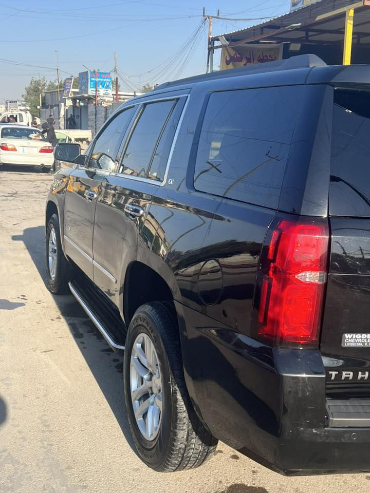 بسم الله الرحمن الرحيم 

⚪️ تاهو ادوات ادوات 
موديل 2015

مواصفات  فول 
حجم المحرك :8
فول مواصفات للأخير :
دخول ذكي للسياره ( بصمة )
1. شاشه اماميه كبيره
2.شاشات عدد 2 
5. سلايد طكتين
6.شاحن واير ليس
7.كشنات جلد
8.كشنات كهرباء 
. رادار تحديد مسار 
.رادارات جانبيه
 رادار امامي
ثلاث قطع تبريد
هيترات بالكشنات تدفئه خلفي 
بصمه + بصمة ابوب 4
صندوك كهرباء
فورويل 
حساسات خلفي امامي
هيتر بالاستيرن
فول تحكم ستيرن
***********
