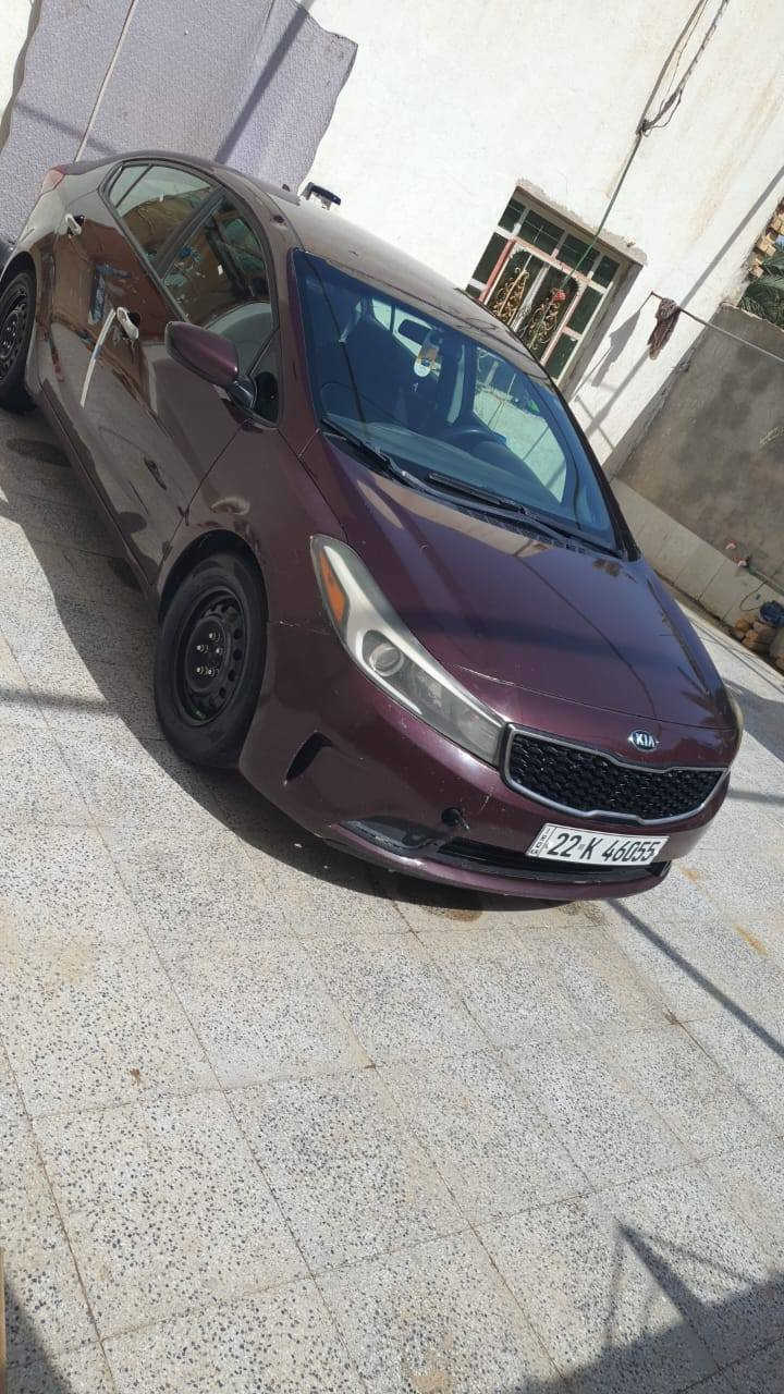 السلام عليكم
كيا فورتي ٢٠١٧ 
محرك ٢٠٠٠ دوش 
(كير عادي كير عادي )
تخم تاير 
تبريد العام شاد منضومه كامله
حداديه ٨٠%
رقم اربيل بأسمي 
السعر / 100 وبيها مجال
للإستفسار 
*********** واتساب وتصال
