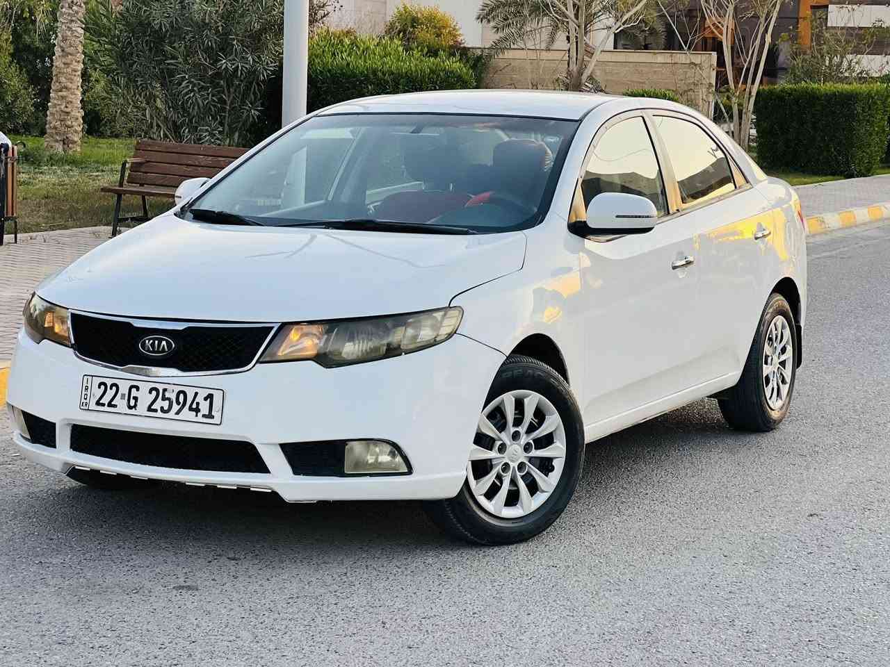 كيا سيراتو موديل 2012 خليجي
رقم أربيل دولي جديد شرط التحويل والغرامات 
السيارة محرك وكير شرط 
محرك 1600 دوش شرط لا تنقيص ولا تبخير 
كير 6 نمر شرط 
تبريد ثلج 
صدر امامي وخلفي جديد 
تخم تايرات جدد 
امري شفط 
تحكم امري كهربائي 
اشاير بالمري 
تحكم مقود
شفتات استيرن 
اربع دسك 
السيارة بيها صبغ قطعتين وشبر بقبق الصندوق فقط 
السيارة جديدة داخل وخارج وترايها زيرو 
السيارة بسعر مناسب جدا 93 وبيها مجال للشراي 
العنوان صلاح الدين تكريت 
للتواصل ***********
