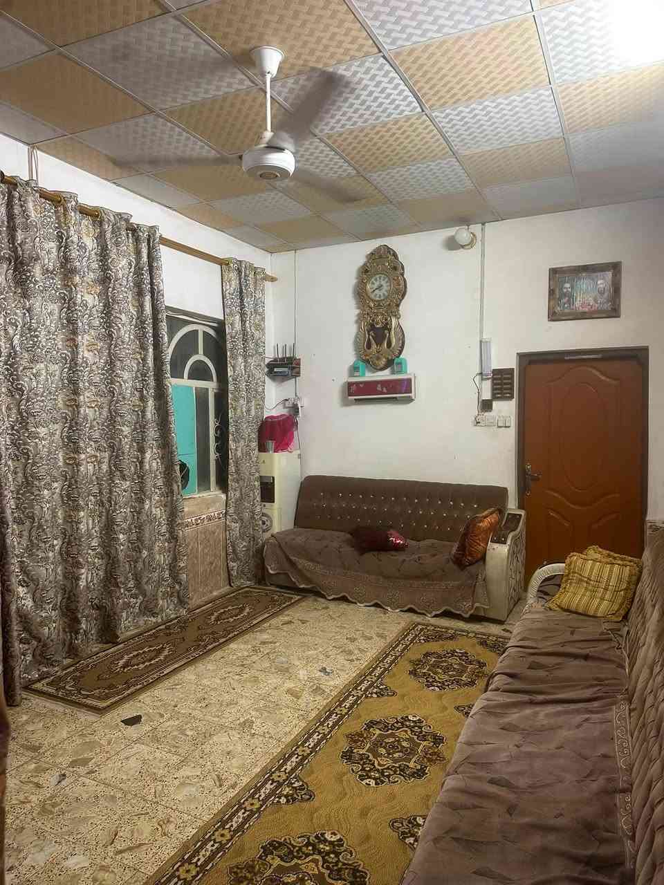 ‏يا الله دار للبيع طابو صرف نجف حي ميسان

‏المساحة 100 متر قطاع 79 الشريط طابقن

‏طابق الأول.  غرفة     مطبخ     صالة    استقبال

‏صحيات. داخلية   وخارجية  تطابق الثاني

‏غرفتين   صالة   صحيات   السعر  118  مليون وبي مجال
"""""""""""""""""""""""""""""""""""""""""""""""""""
        ‏مكتب أبو حوراء الحسناوي. للعقار

‏الاتصال  على *********** و ***********

   ‏عنوان المكتب نجف حي ميسان شارع الكات مقابيل السوق الأخير

       ‏ عندك عرصة أو بيت للبيع اتصل
"""""""""""""""""""""""""""""""""""""""""""""""""""
