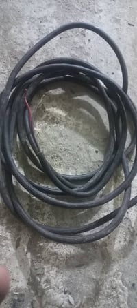 كيبل اصلي مستعمل للبيع 2 قياس 7ونص سعرمتر7مدينه الصدر 07710010117