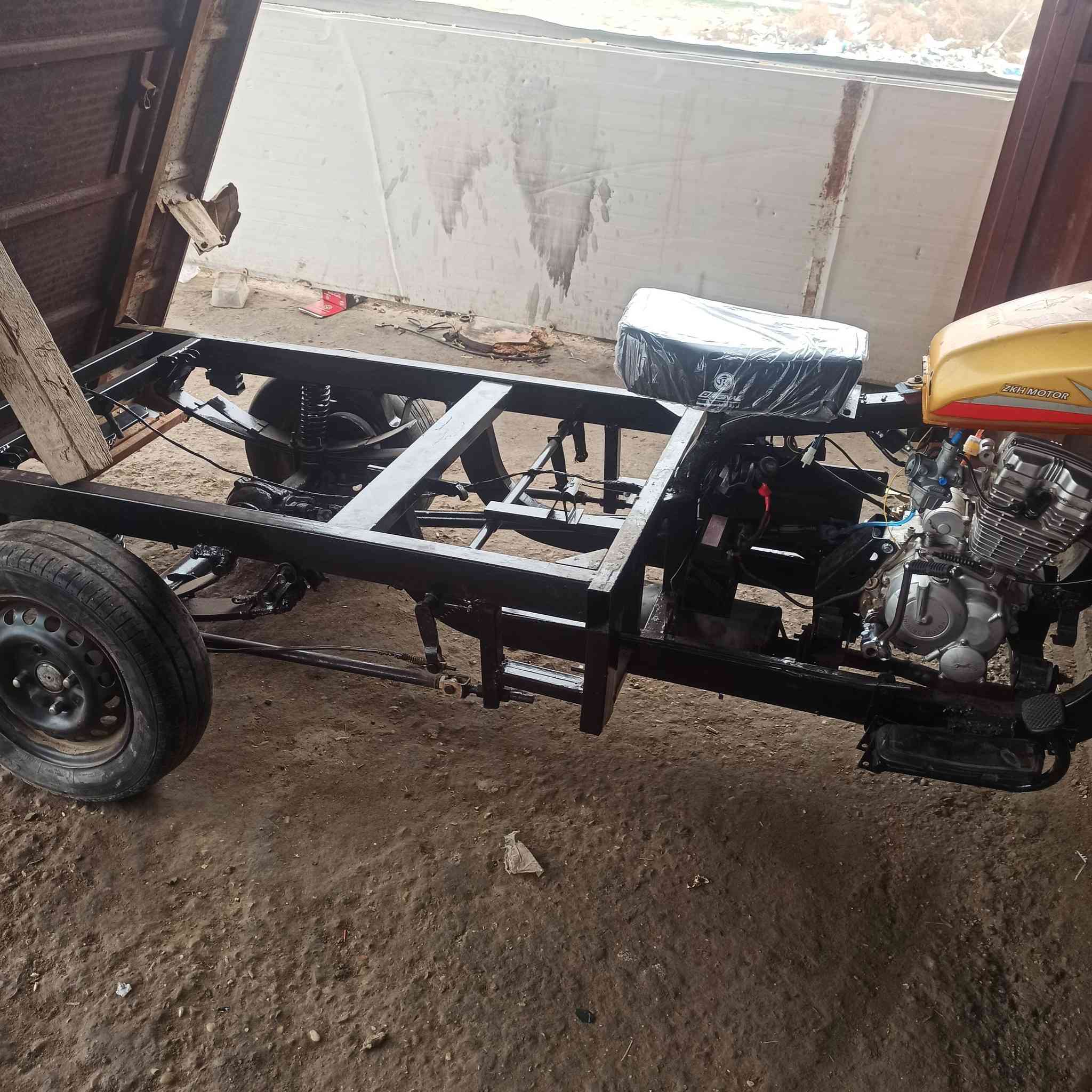 السلام عليكم ستوته لبيع موديل 15 حلوه ونضيفه  اوراق اصولي لمكان بابل الحمزه الغربي  سعر 650 وبيه مجال  ***********
