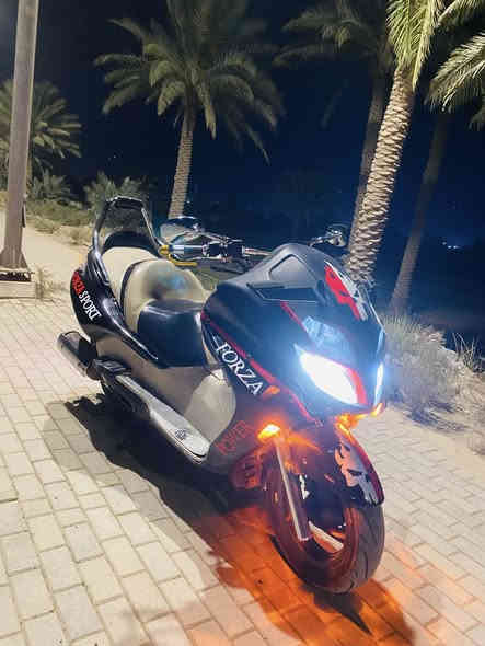 سلام عليكم 
فورزه 0/9 للبيع الدراجه كلها شغاله مزوده نيكل سستم كامل من كلشي باختصار كلها نيكلات ما اكدر اذكر كل التزويد البيها لان اطول داخل كريمي ماعوزها اي شي دراجه كامله مكمله
 محركها ممفتوح ولا ملعوب بيها كيرها شغال 
سعرها  مليون 500  يعني كلش مناسب سعرها الشراي يتصل ويدلل 
عنواني كوت حي الحكيم***********
