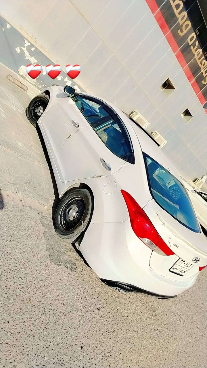 سلام عليكم نكول ياالله ونعرض حلال البيع اخوان سياره باسم كردي تريد مدور تريد وكاله سياره عليا غرامه 650الف باربيل مسؤل بس عن أربيل اشتريت هيج ابيع هيج وثانيه وبعد لحد يجي ويكلي عليك مالت نجف اَو غير محافظه اني عليا بس أربيل تروح الاربيل شكد عليا تاخذ اعيوني وهاي سوالف بياعت شره لا تجني بيهن تكلي عليك مالت نجف لان هاي خمس سياره اشتريه أربيل دفع بس غرمات أربيل وماشي هاذا بس من تروح معارض ويجيك بياع شره يضل يدور غرمات وهيه ماتكل هنا عدنا ومن تريد تشتري منه يكلك لا يخوي ربع محد ياخذ منك روح بس أربيل دفع هسه علئ عموم دوختكم حبيت أوضح حته محد يجي ويتعنه فشله وعيب عليا ماحب هاي سوالف اني هسه خل نكتب تفاصيل  سياره موديل 14 بيها اربع قطع صبغ بدون دواخل اربعه ودار جنطه من فوك بدون دواخل كفاله من ضربه داخليه حبايب أقره منشور زين فول عده البصمه فتحه تحكم استير شفط مري محرك 1600كير وتبريد خير من اسعر 108 عليا غرامه تنزل من سعر باربيل 650 راقمي *********** وموجود عل وتساب أقر منشور عدل الف رحمه عل ابيك
