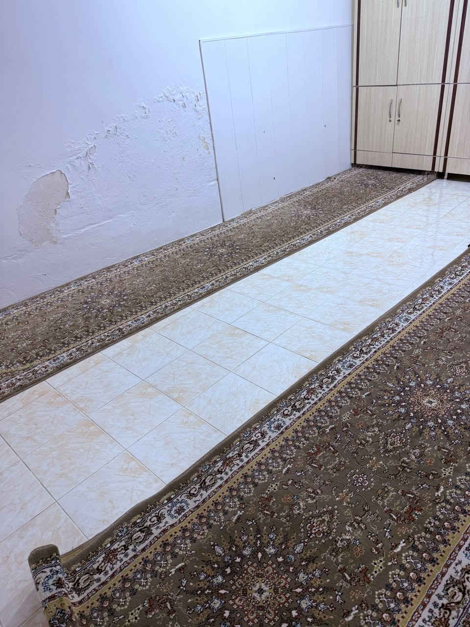 مێستەوالێتەکە ١٠٠ هەزار و مەعامەلە
دوو لاکێشەکە ٥ مەترە و ١٥٠ و معامەلە»
قالێکان هەردووکی ٣-٤ ٢٥٠ و معامەلە موشتەری نیت تەلەفون مەکە بەڕێزم
ڕەقەم ***********
