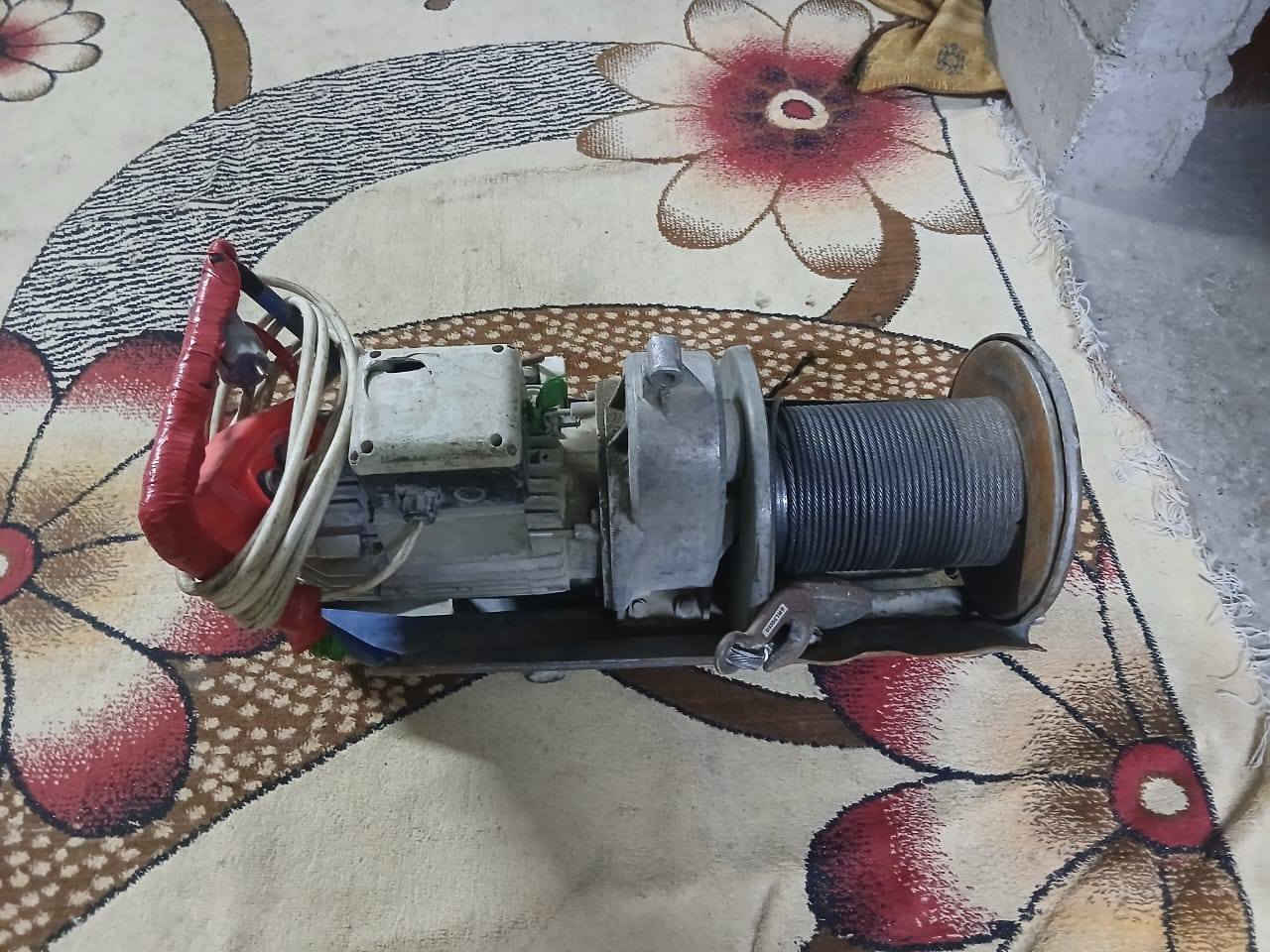 ((((. للبيع .)))) 
ونج ايطالي ماطور (2)
عرباين(4)
مولد(1)
 المكان بغداد الكماليه الرئاسه
شارع جامع الامام علي

رقم:***********  علي ابو فاطمه
اتصل ودلل
