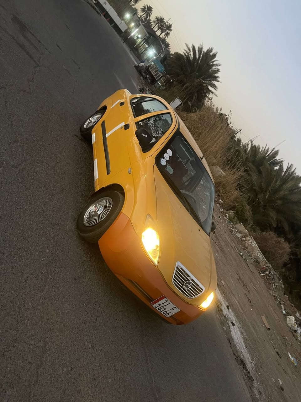 السلام عليكم طيبه ٢٠١٥ بيه صبغ بالجاملغ الخلفي صفحه السايق وطخه بالباب الوره السايق سياره جاهزه كير مكينه تبريد تدفئه كله شغال هيئه وغرمات مصفره الرقم دولي الجديد مكاني شاطي التاجي قرب جسر المثنى لاستفسار *********** السعر ٣٣
