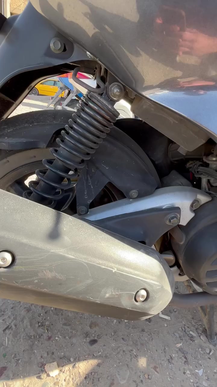 سكنس  نثيه للبيع مكاني بغداد الشعب
قرب سوق ٤٠٠٠    *********** 
سعرها ٧٥٠ وبيها مجال كل شي بلادي ماعده الجوزه والشوته  الشراي يتصل ويدلل
