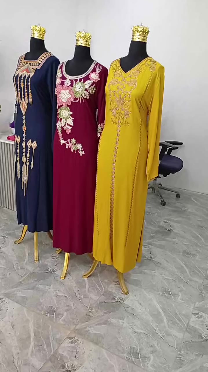 عروض من بوتيك اريج  
جلابيات نسائي سعر القطعه 10,000 يوجد خدمه توصيل


**إذا كنت صاحب هذا الإعلان وتريد حذفه لأي سبب، رجاءا أرسل رسالة إلى الدعم الفني**