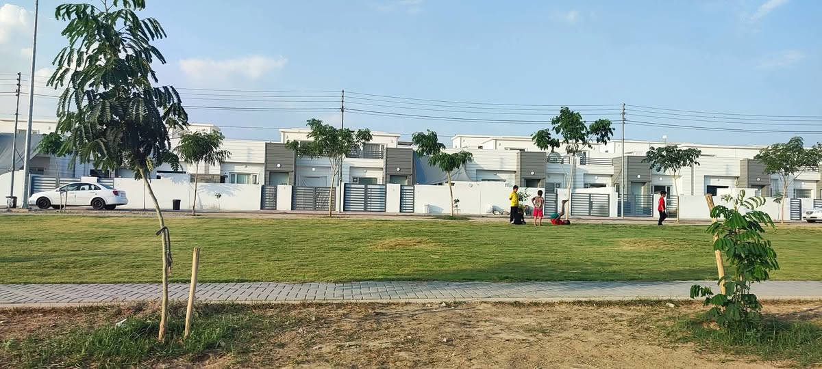 📢خانوی مامۆستایان بۆفرۆشتن
🔸b7
🔸ڕوی سلێمانی
☎️📞 ***********
