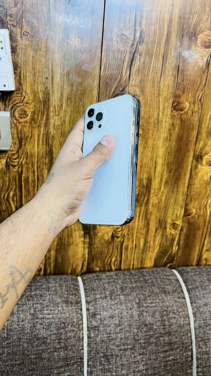 الأول آيفون 13 برو ماكس اللون البحري شرق اوسط
ذاكره 256 بطاريه 80 بلادي شحن يخبل  جهاز مستبدل فقط شاشه فيس إيدي واكف وبيهه فطور بلكلاسه ماماثرات علمس باقي شغال كامرات اتصال وآي فأي جهاز كامل مكمل سعره 425 وبي مجال للطيبين 
……….
الثاني 12 برو ماكس اللون الأبيض المميز ذاكره 256بطاريه 82 شاشه بلادي بصمه عوزهه برمجه جهاز مستبدل بورد الباقي كله بلاد جهاز مكفول من شاشه بطاريه كامرات وأي فأي جهاز كامل مكمل سعره 350 وبي مجال للطيبين الاجهزه يرهمن بيع أو مراوس مكاني  بغداد مدينه الصدر *********** متوفر واتس آب
