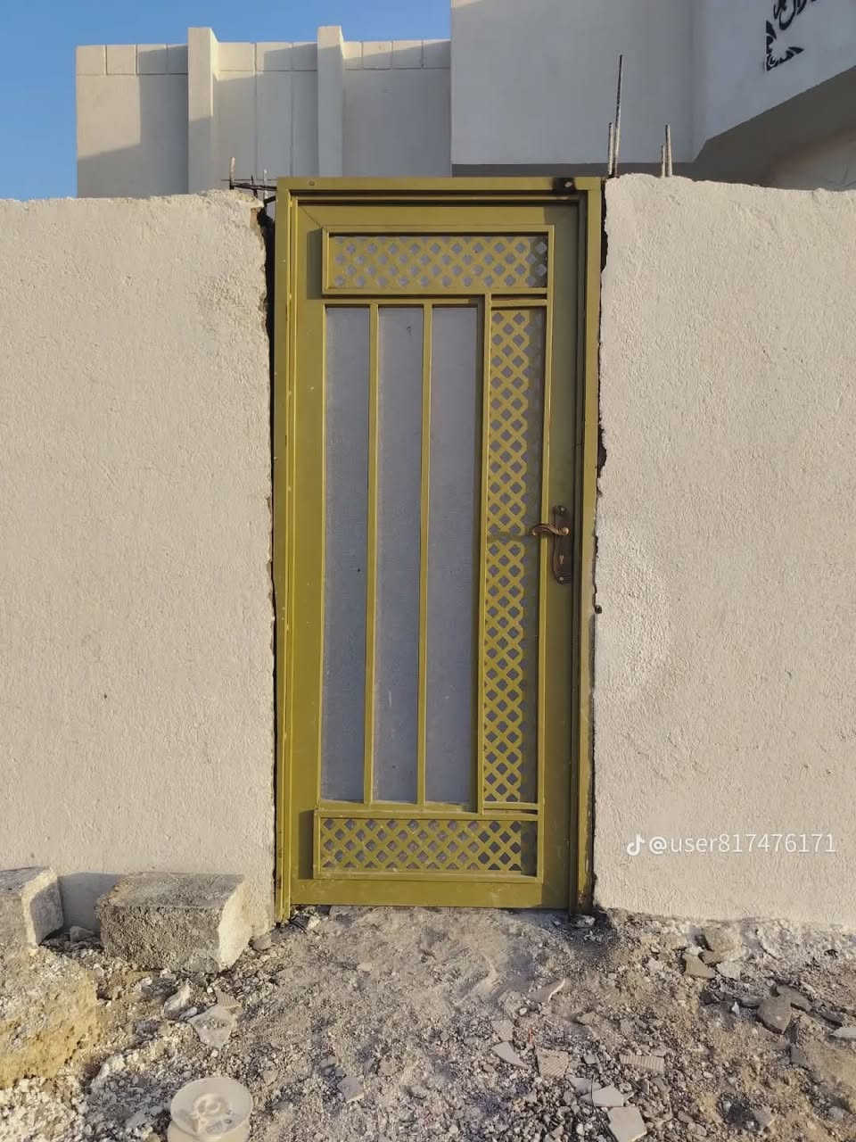 حداد متنقل لجميع الاعمال في أم قصر وبانسب الاسعار رقم الهاتف ***********
