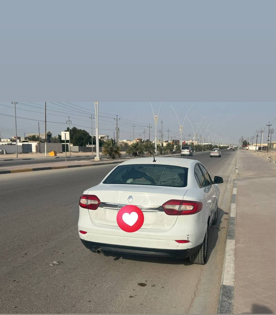 رينَو فلونس ٢٠١٦ محرك ياباني مطلبوبه للبنك ابيع كوم حديد واصوليات فقط السعر ٤٠ الرقم ***********
