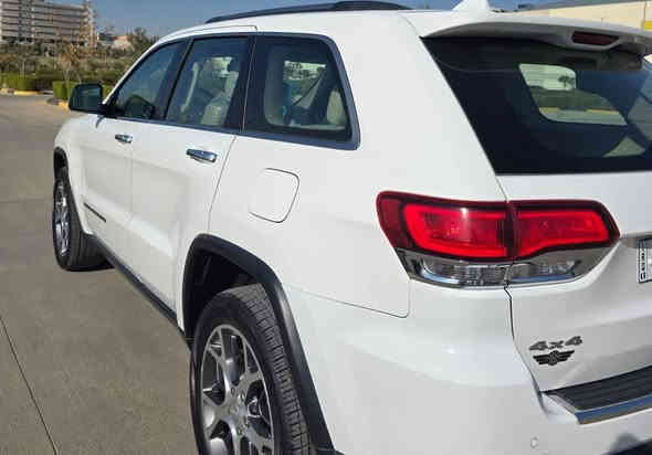 جيب گراند شيروكى 2020 وكاله شريكه هالم (خليجي )  مواصفات ليمتدد بلاص فول مكفول كفال عام. 
ثلاث شاشات . سياره كل شرط عل وضع بلاد شريكة . 

💎 ســعــر ✅ ::  الــرد تلقائي 📮

** ماشى 33 كم . 
*_  سكف بانوراما .
*-كشن هيتر وكشن تبريت.
*-كشن كهربا ئي وكشن مساج.
*-استيرن هيتر *- استيرن شفطاط وستيرن تحكم .
*-لايد ليد + لايدزينون كلش قوي.
*-مرايا هيتر *-مرايه حساس .
*-ئوتوبريك *-ئوتو ترافلايت *-ئوتوستارد. تحديد سرعه
*-15 سماعة+ ديجه ي بل سندوق بلاد شريكه  
*-تبريد مركزي *-صندوق شفط .
*-يدات نيكل +يدات بصمه .
 *- مرايه شفطاط ومرايه رادار .
*- طايرات جديد شريكه سبيرمانازل .
*- زراكات ماء مال لايتات.
*- تحديد سرعه . تشغسل عن بعد
*-دعاميه كدام ودعاميه وره بي رادار وحساسات بي .
*- محرك وكير شرط وضمان .
كل جسم شرط عل وضع بلاد شريكة 
ملاحض/رقم شمال و سنويه هزه كل جديد .

رقم تليفون صاحب سياره .
***********
***********
