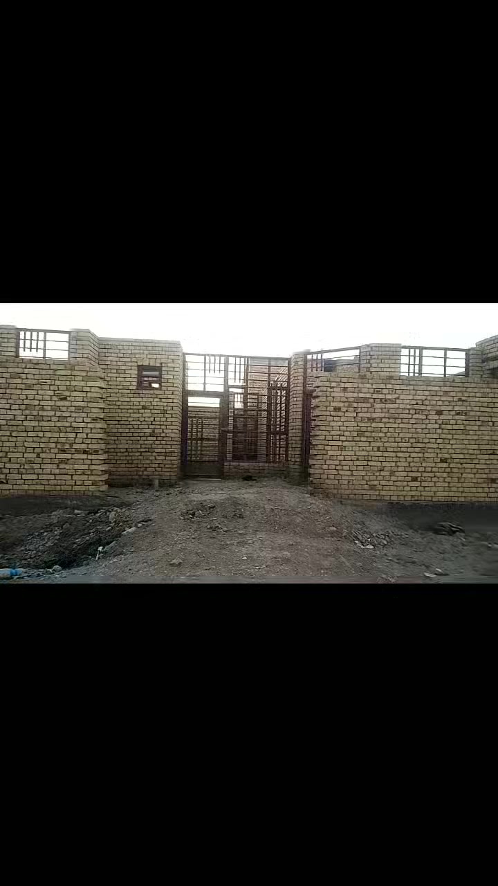 للبيع تعويض المتجاوزين بين السفحه وحي الجهاد السعر ٣٧
***********
