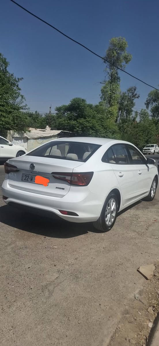 MG 5 standard plus 🌟🌟
2025 🚘🚘🚘
ماوەی ڕۆیشتن :   16 هەزار 
سەیارەکە تەنها کەمێک  pdr ی هەیە لەگەل قۆپێک لەدۆسەی لای سایەق چەند دەنکە تەزرەکی کەمی هەیە
نرخ خوار هەموو بازار 
104  💵$💵$💣💣
📍📍شوێن :: هەولێر
📲📲*********** أربيل, العراق
