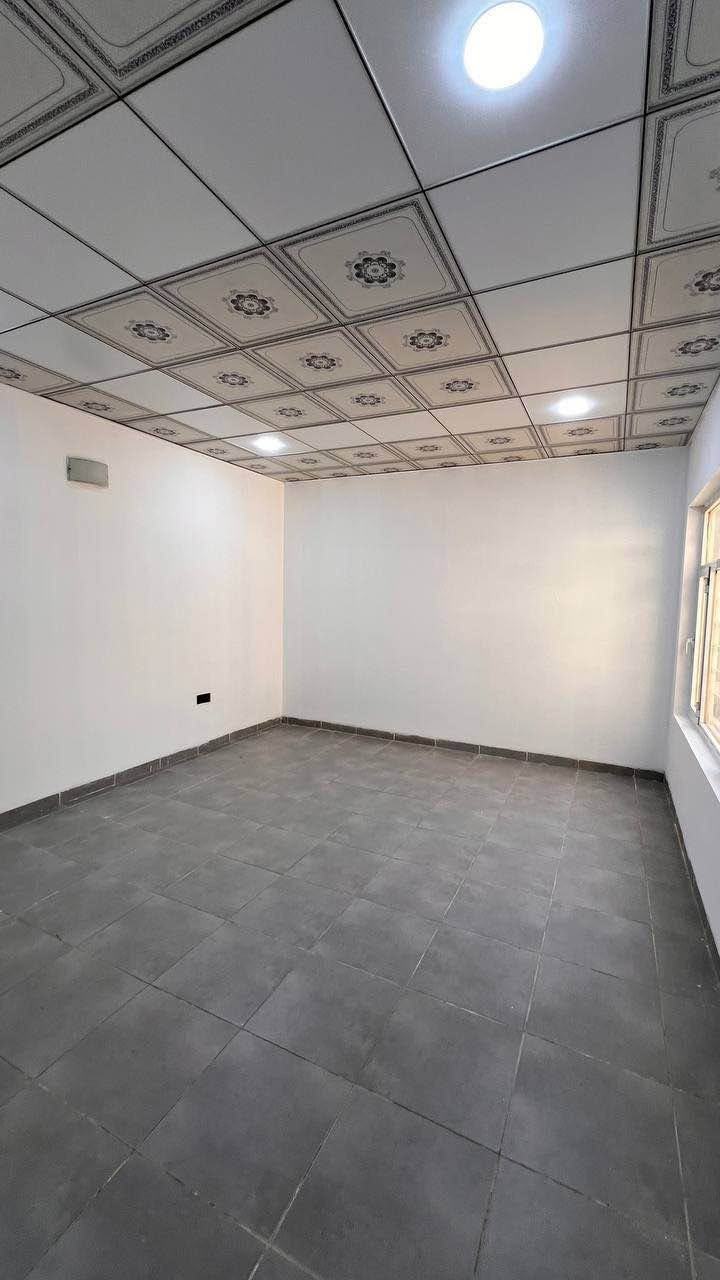 كود اعلان 17/50
🔸سند طابو يتسجل بإسم اي عراقي
🔘أربيل-في مجمع مناره 
➖منزل للبيع
〰️كونتر وسبالت ويا منزل
➖مساحة 200m  طابقين 
➖يتكون-4غرف نوم-استقبال-صاله-مطبخ-مجموعة صحيات-كراج

للتواصل 📞
***********
**************
في حال لم يتوافق العقار مع رغبتكم او لم يكن بقدر امكانيتكم زوروا موقعنا على تلكرام للتصفح على اكثر عدد من العقارات المتوفرة 
https://t.me/mohammedmaithaq1

Code 1750 أربيل, العراق
