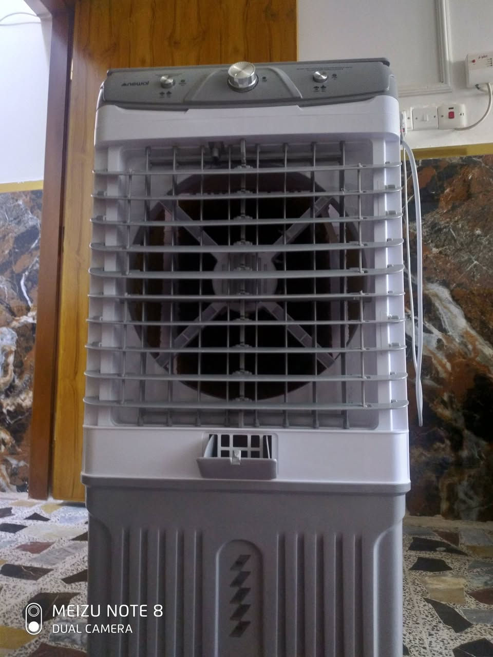 كونفيرة صغيرة للبيع اشتريتها من شهر السعر 120 والمكان حي العامل الشراي فقط يرسل خاص


**إذا كنت صاحب هذا الإعلان وتريد حذفه لأي سبب، رجاءا أرسل رسالة إلى الدعم الفني**