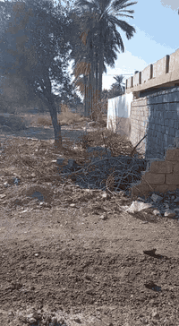 السلام عليكم ورحمة الله وبركاتة
قطعة أرض للبيع المساحة 250 متر تبعد عن الشارع الرئيسي 20 متر تقع قرب نزله سيد رياض المصطفاوي السعر جداً مناسب للأستفسار الأتصال على هذا الرقم ***********
