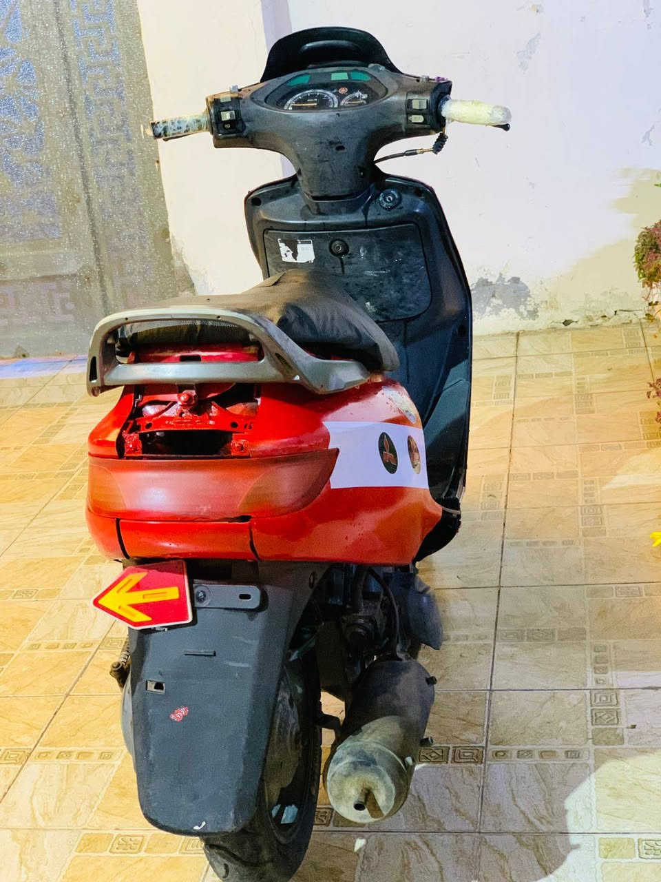 فراشة كرستال فحل
السعر/300 وبيها مجال 
حله مركز المدينة 
***********
