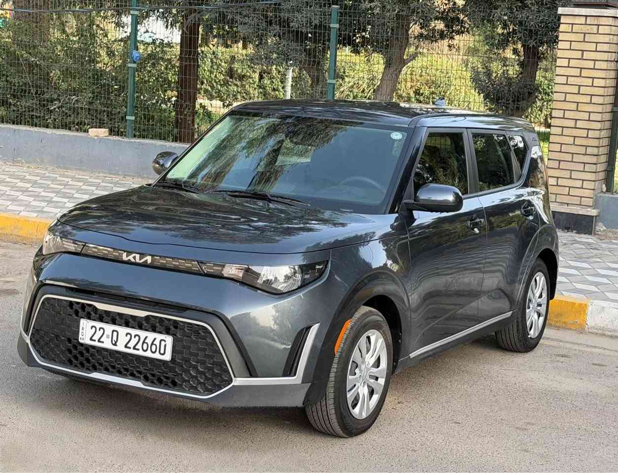 السلام عليكم للبيع فقط بدون مراوس
كيا صول 2025
           🔥(زيرو)🔥
ماشيه 600 كيلو فقط بعدهة مصايره الف جديده بوضع الشركة
كيا صول موديل 2025
وارد امريكي ترقيم جديد اربيل بسم شركة
 تحويل لو وكاله مضمون بضمانتي
حادث باب خلف السايق وهلال جاملغ خلفي بجم كبس ايرباك برده فقط 
مواصفات 
شاشة الكتروني ديجتل 
محرك 2000 دوش 
رادار امامي 
رادار خلفي
مانع انزلاق
نظام نقطة عمياء 
كروز مثبت سرعة
شاشه كبيرة كار بلي 
كامرة دوارة 
تحديد مسار / قيادة ذاتية 
توقف ذاتي  / تنبيه مسار
اشارة ترحيب / اطفاء ذاتي 
تحكم جهتين ستيرين
حساس اطارات 
3 وضعيات قياده
‏ SPORT-SMART-NORMAL
--------------------------
مكان السيارة بغداد الكاظميه
السعر 165 وبيهة مجال بسيط 
للأستفسار 📞
*********** بغداد, العراق
