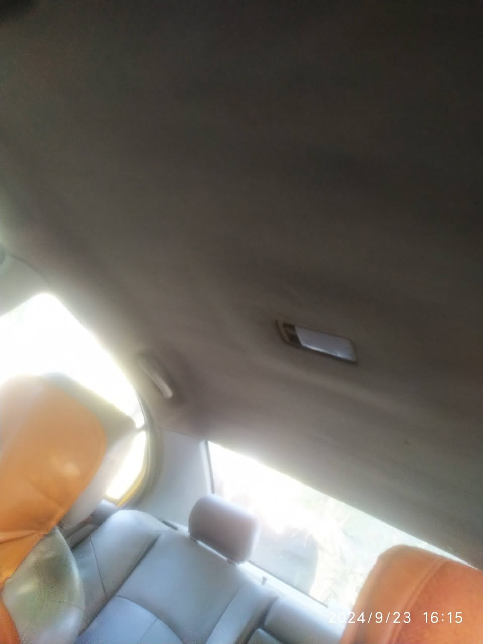 السلام عليكم ليفان 620 للبيع او مراوس حسب القناعه گير مكفول محركها مستحق بيها خياسات رقم احمر عليها ٣٠٠ غرامات هيئه ٦٠ الف مكانها حله راعيها يحول غرفتها نضيفه كهربائيات كامله رقمها احمر سعرها 23 وبيها مجال للاستفسار ***********
